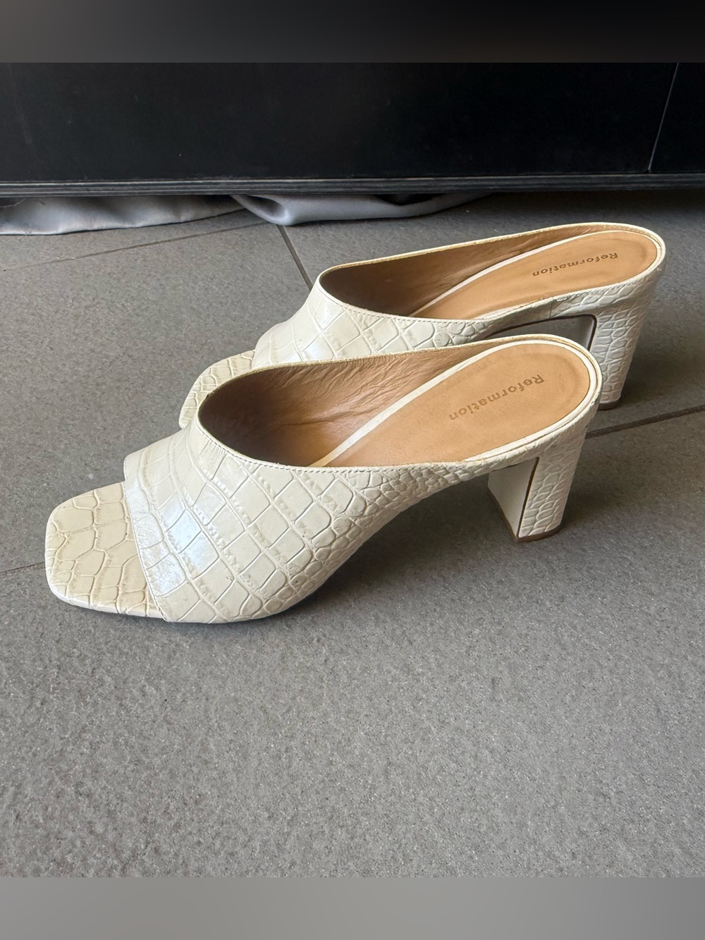 Reformation White Croc Embossed Leather Mule Heels Women’s Size 9.5